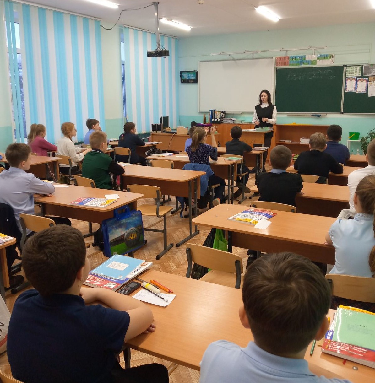Всероссийский день правовой помощи детям в центрах "Мои документы" Республики Хакасия (3 часть)