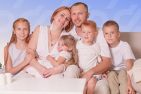 Выплата для работающих родителей двоих и более детей  станет новой мерой соцподдержки от Отделения СФР с 1 июня